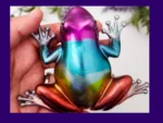 Back view of chrome rainbow frog showing metallic colour gradient
