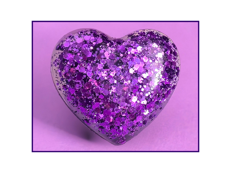 Glitter resin pocket hug heart — small handmade resin comfort gift from KirnixKeepsakes UK